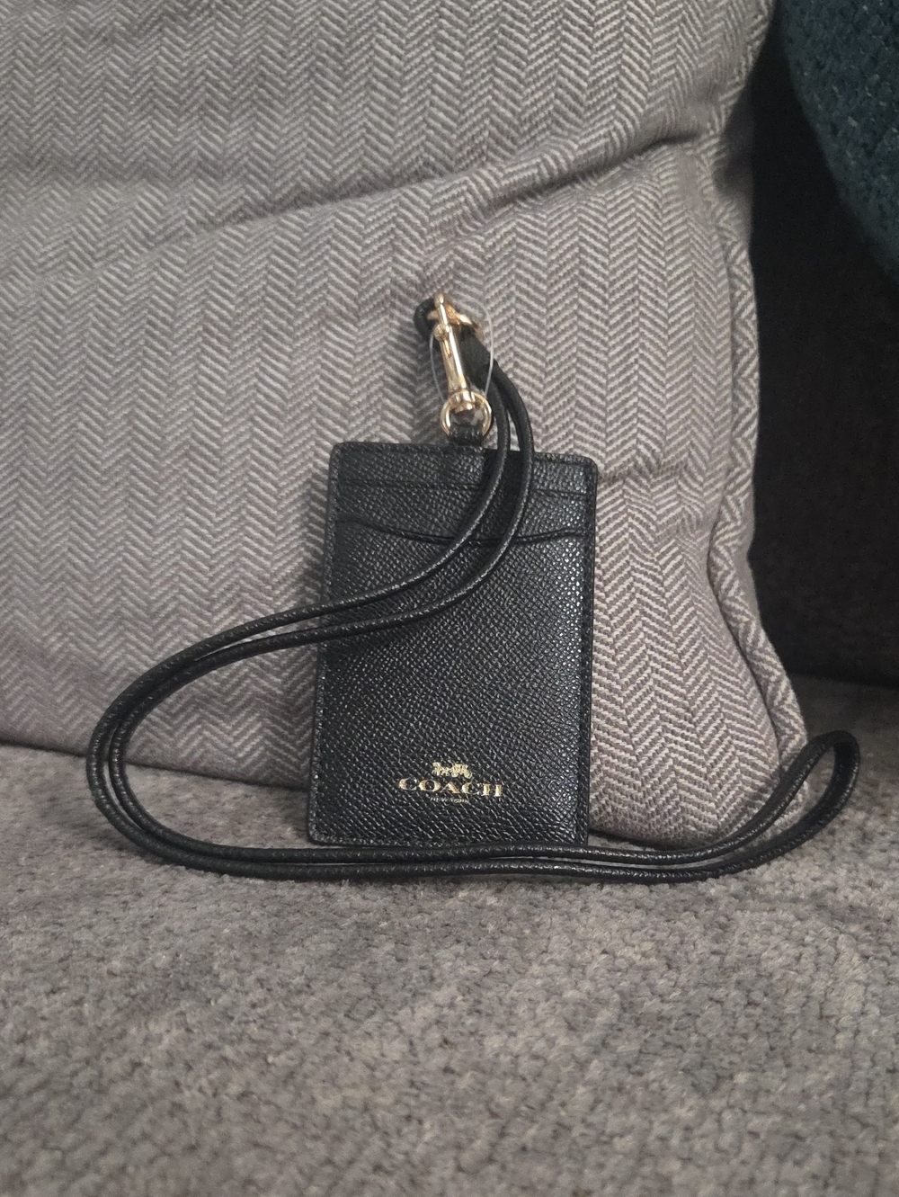 Coach ID Lanyard Badge Holder in Crossgrain Leather Black Gold NWT